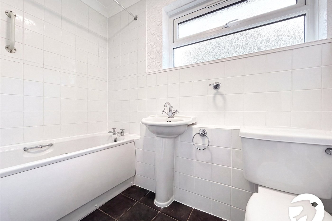 3 bedroom house to rent in Cuxton | Robinson Michael & Jackson