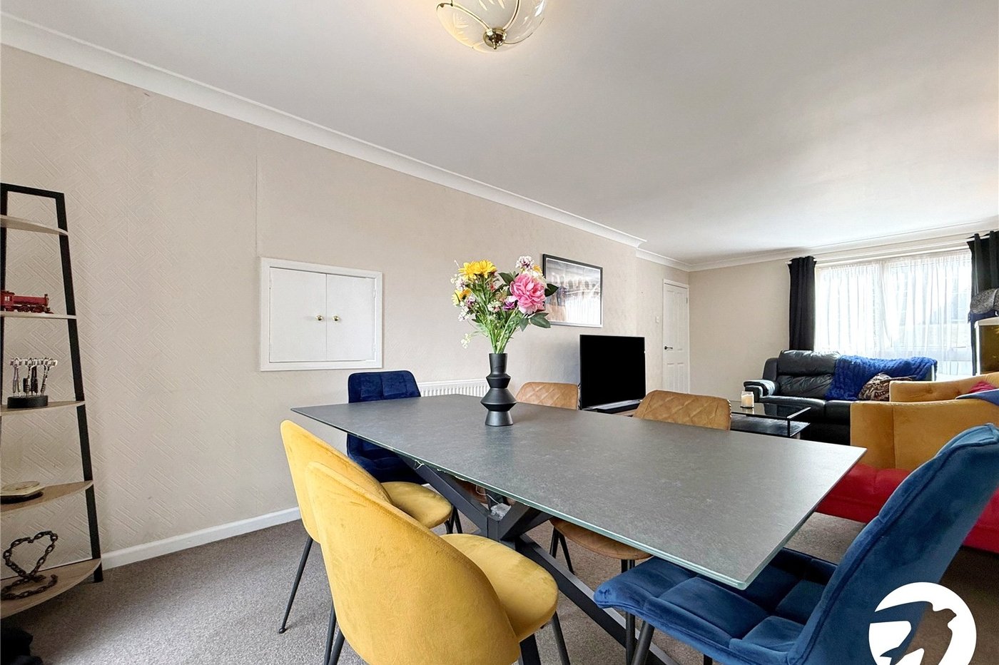 3 bedroom house to rent in Cuxton | Robinson Michael & Jackson