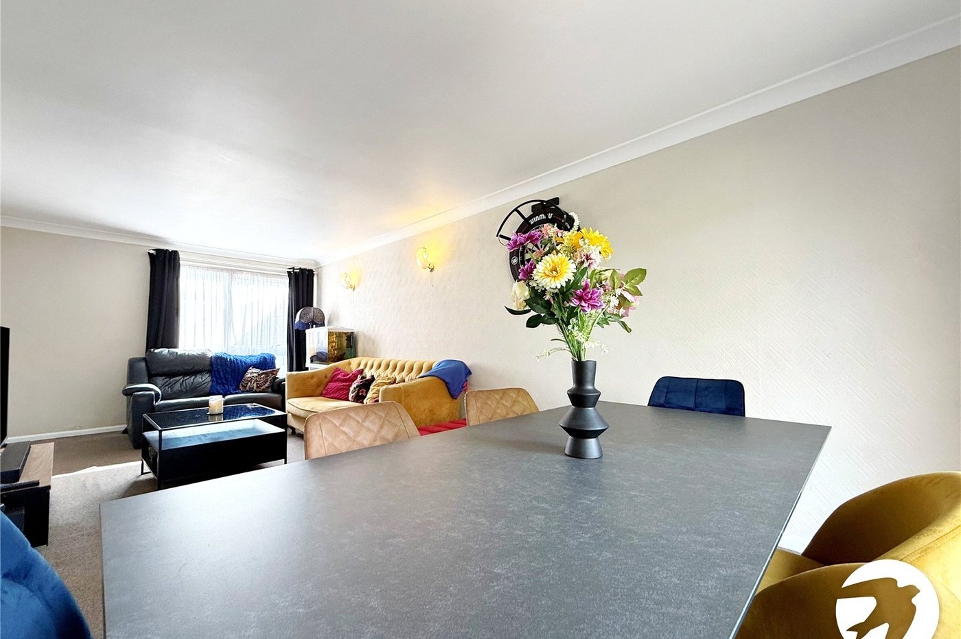 3 bedroom house to rent in Cuxton | Robinson Michael & Jackson