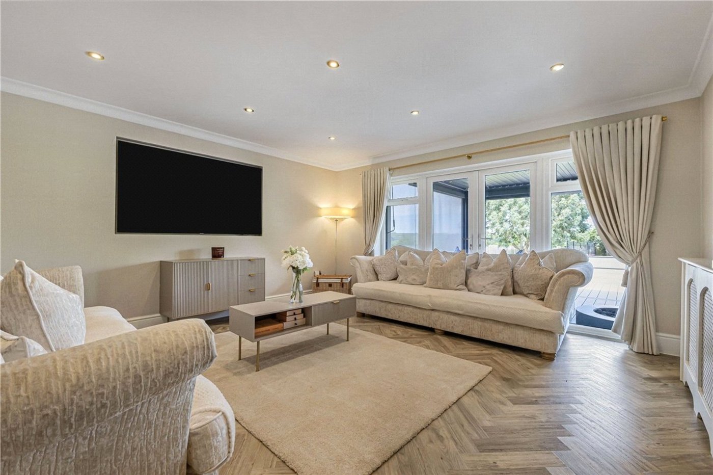 5 bedroom bungalow to rent in West Kingsdown | Robinson Jackson