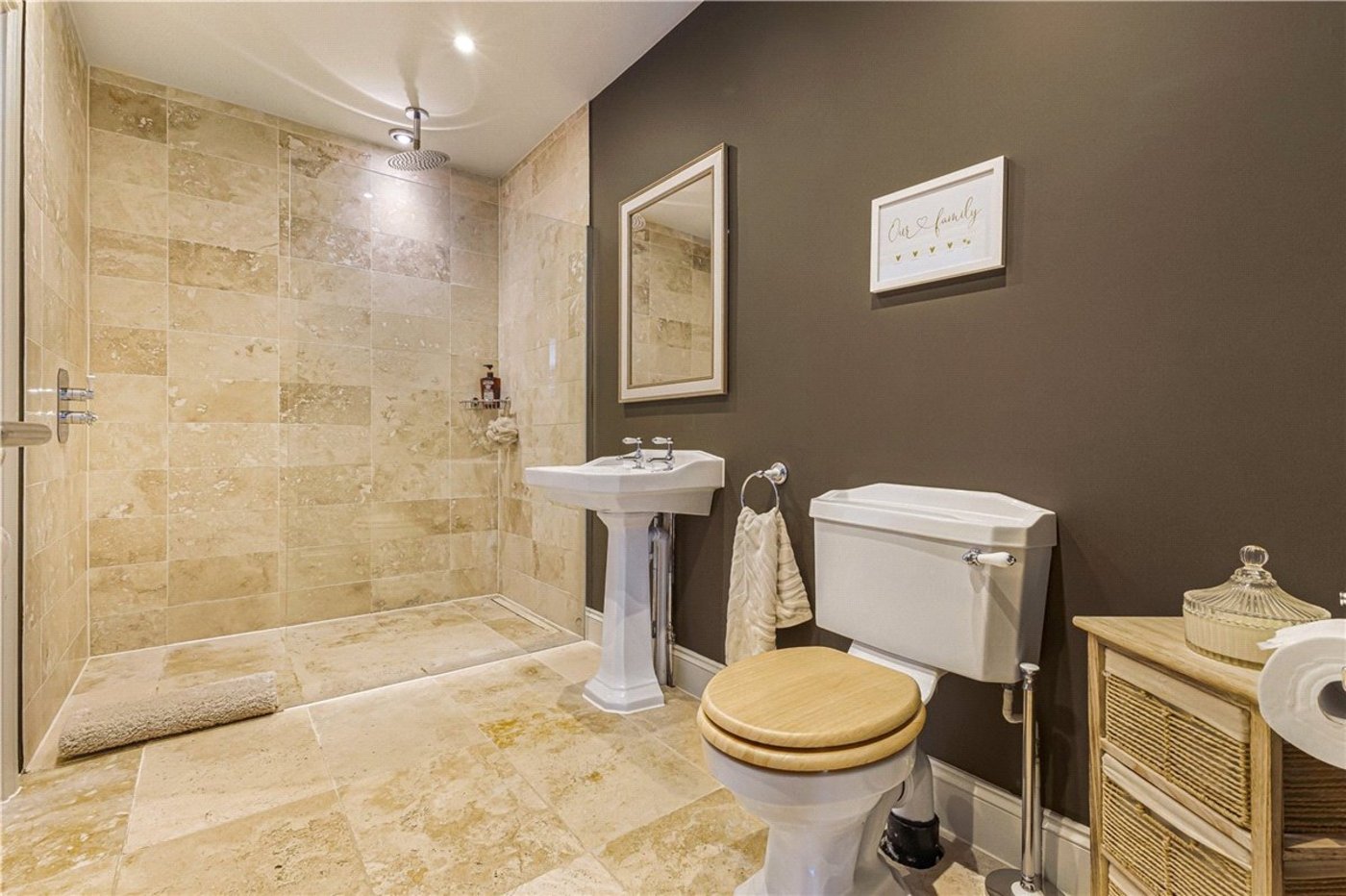 5 bedroom bungalow to rent in West Kingsdown | Robinson Jackson