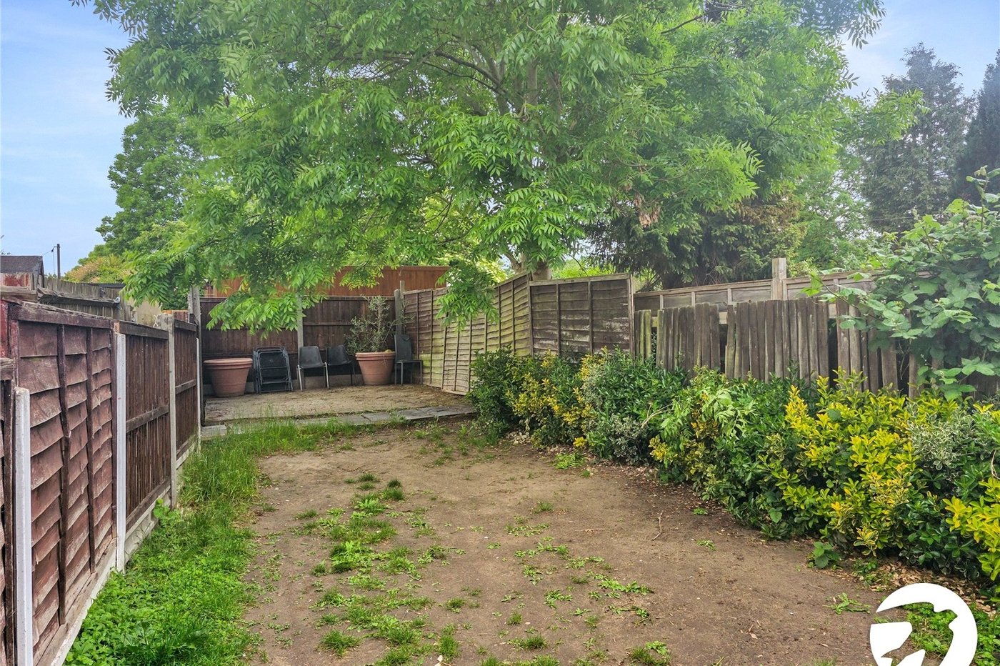 2 bedroom property to rent in London | Robinson Jackson