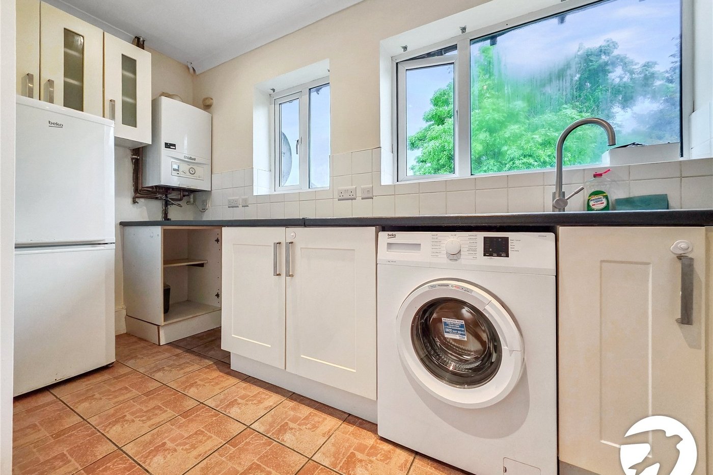 2 bedroom property to rent in London | Robinson Jackson