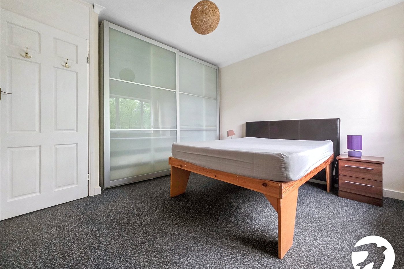 2 bedroom property to rent in London | Robinson Jackson