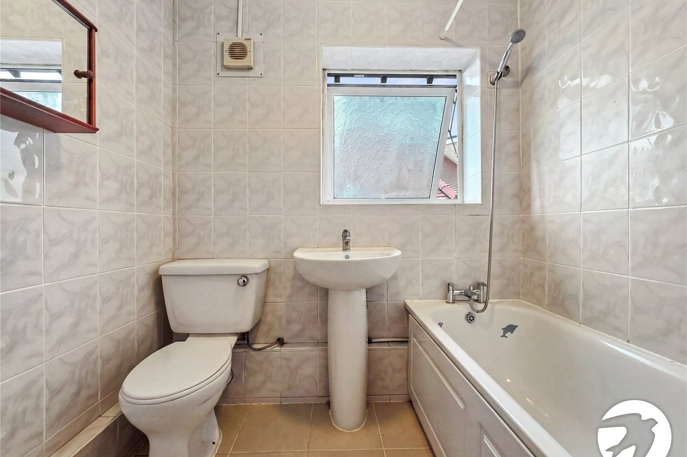 2 bedroom property to rent in London | Robinson Jackson