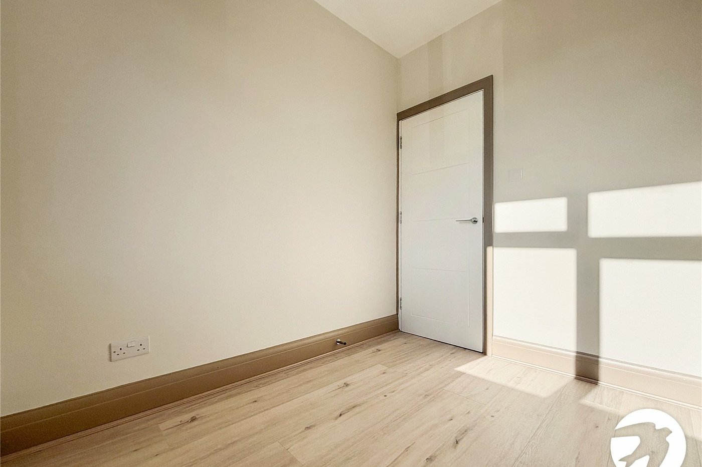 4 bedroom house to rent in London | Robinson Jackson