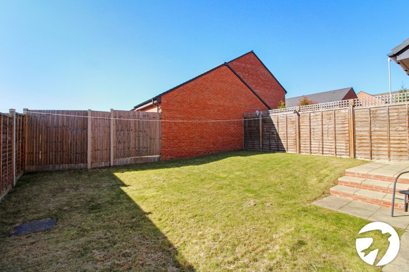 4 bedroom house to rent in Castle Hill | Robinson Michael & Jackson