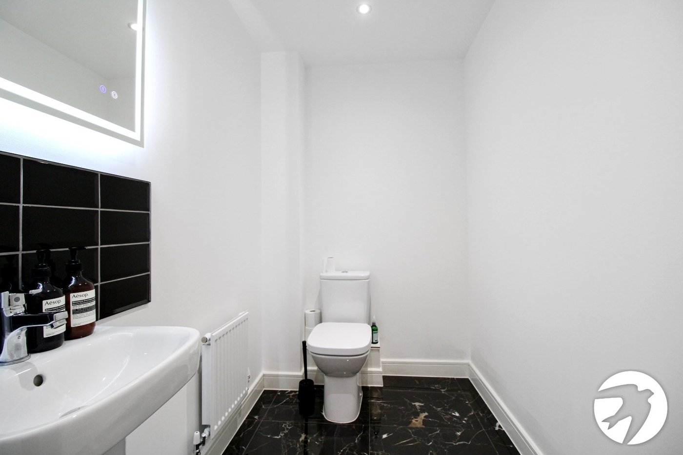 4 bedroom house to rent in Castle Hill | Robinson Michael & Jackson