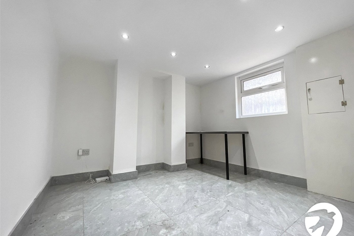 2 bedroom house to rent in Chatham | Robinson Michael & Jackson