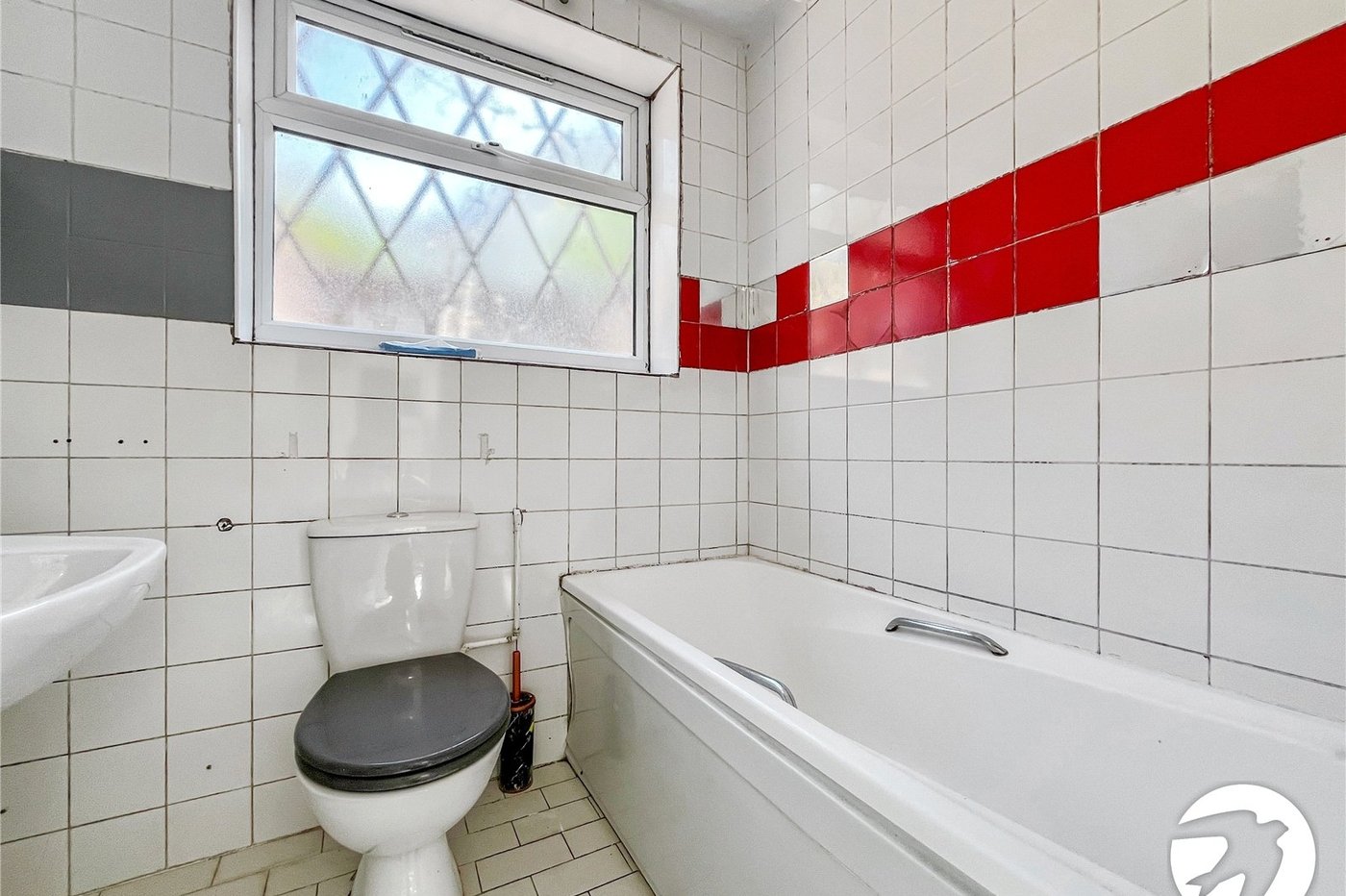 2 bedroom house to rent in Chatham | Robinson Michael & Jackson