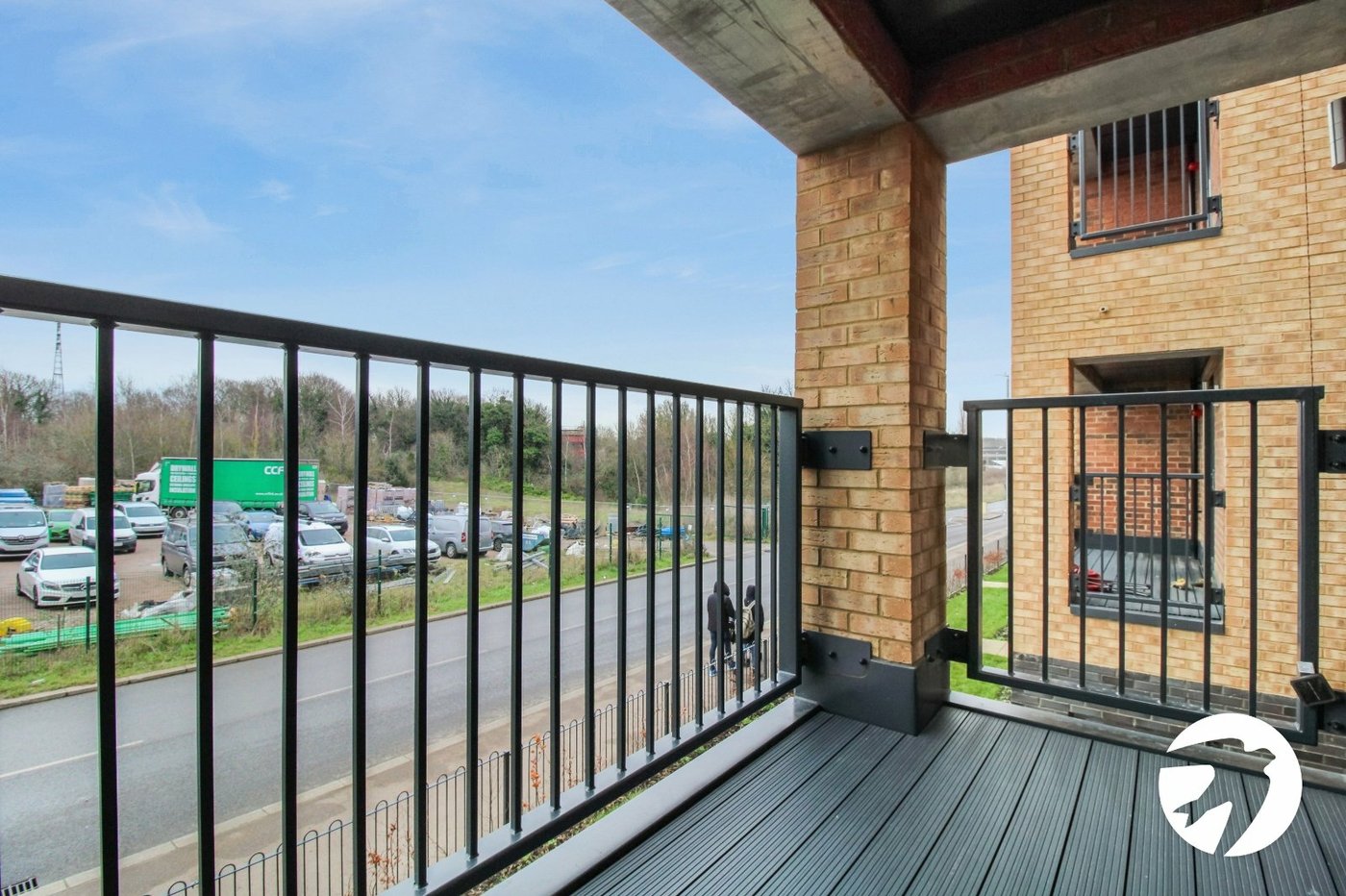 2 bedroom property to rent in Greenhithe | Robinson Michael & Jackson