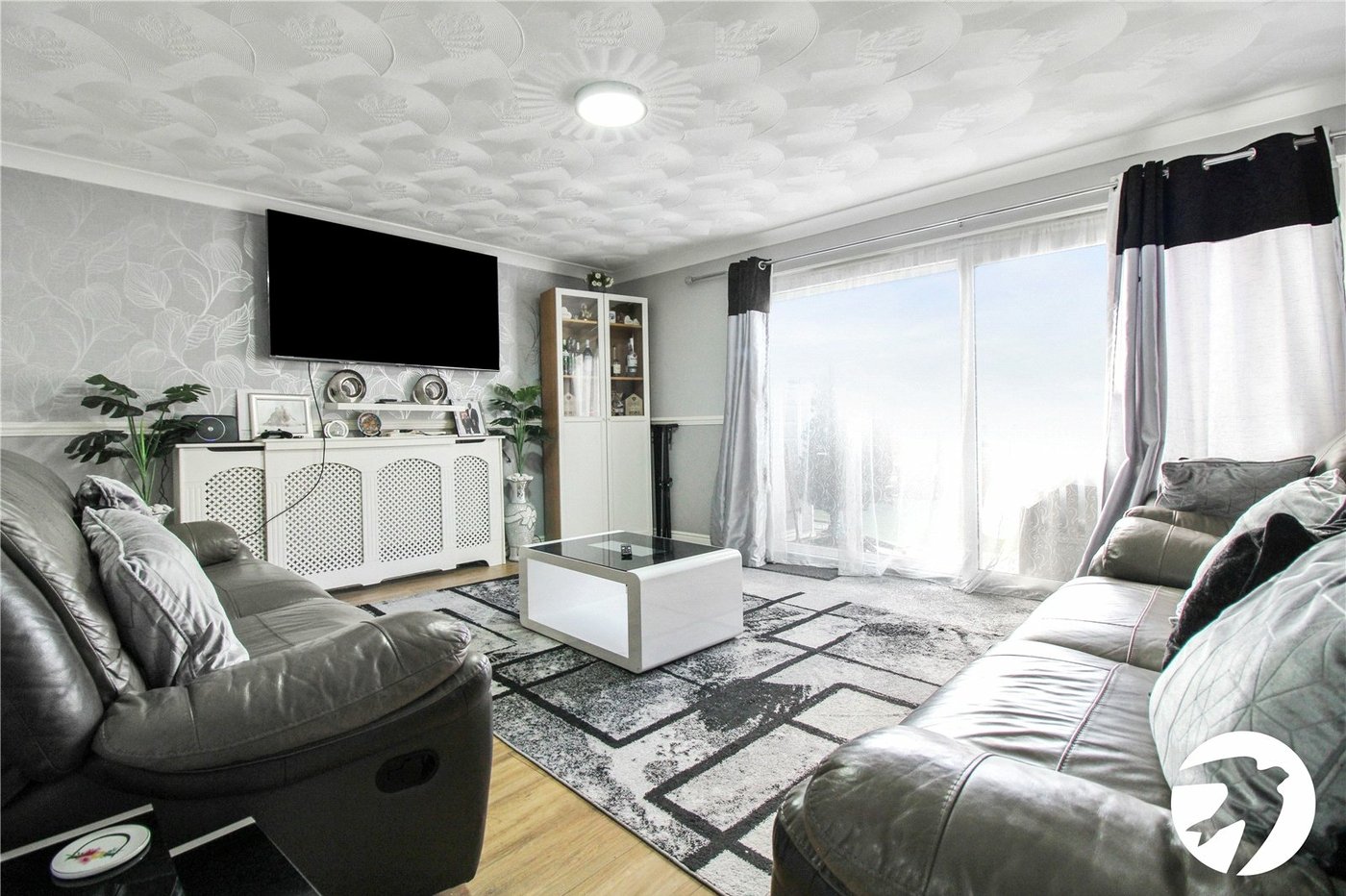 3 bedroom house to rent in Northfleet | Robinson Michael & Jackson