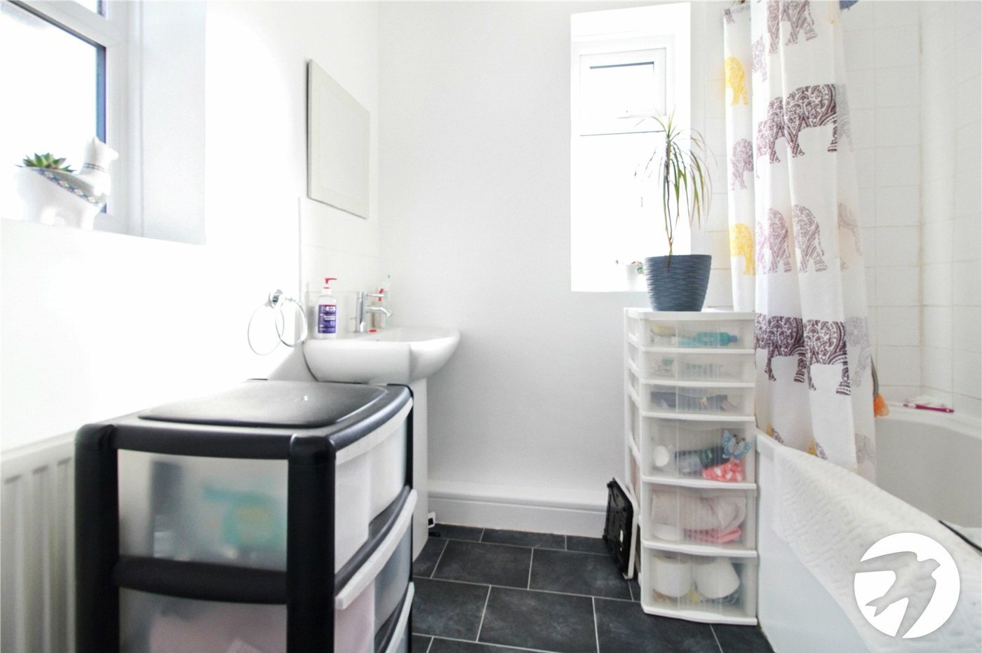 3 bedroom house to rent in Swanscombe | Robinson Michael & Jackson