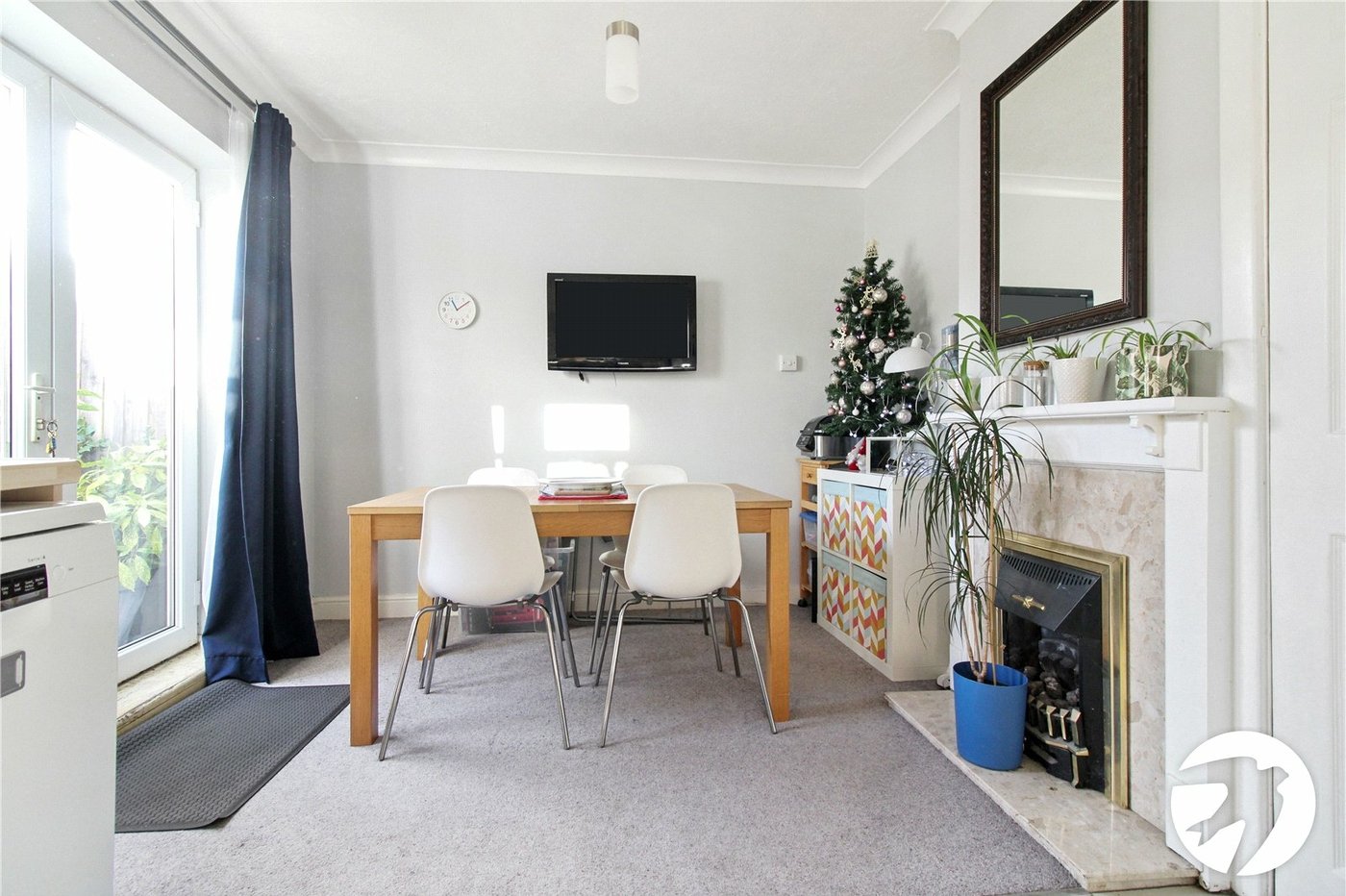 3 bedroom house to rent in Swanscombe | Robinson Michael & Jackson