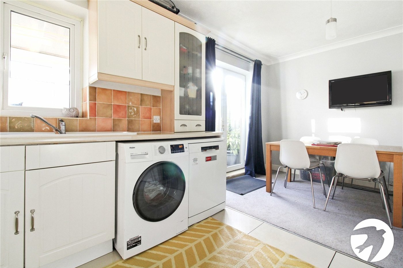 3 bedroom house to rent in Swanscombe | Robinson Michael & Jackson