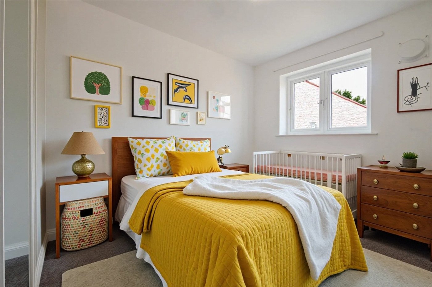 2 bedroom property to rent in Langley | Robinson Michael & Jackson