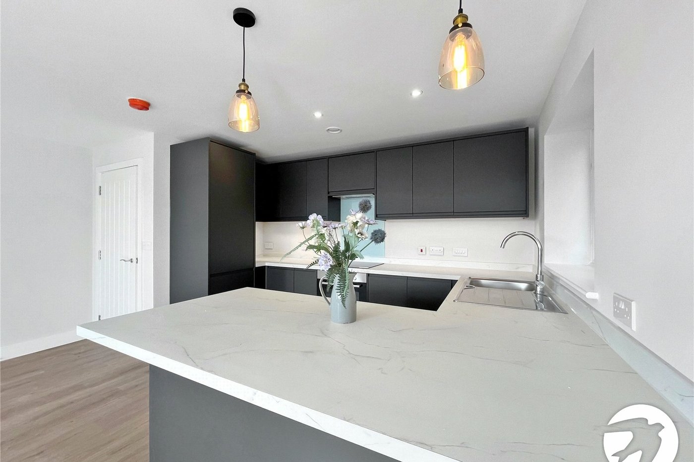 2 bedroom property to rent in Upnor | Robinson Michael & Jackson