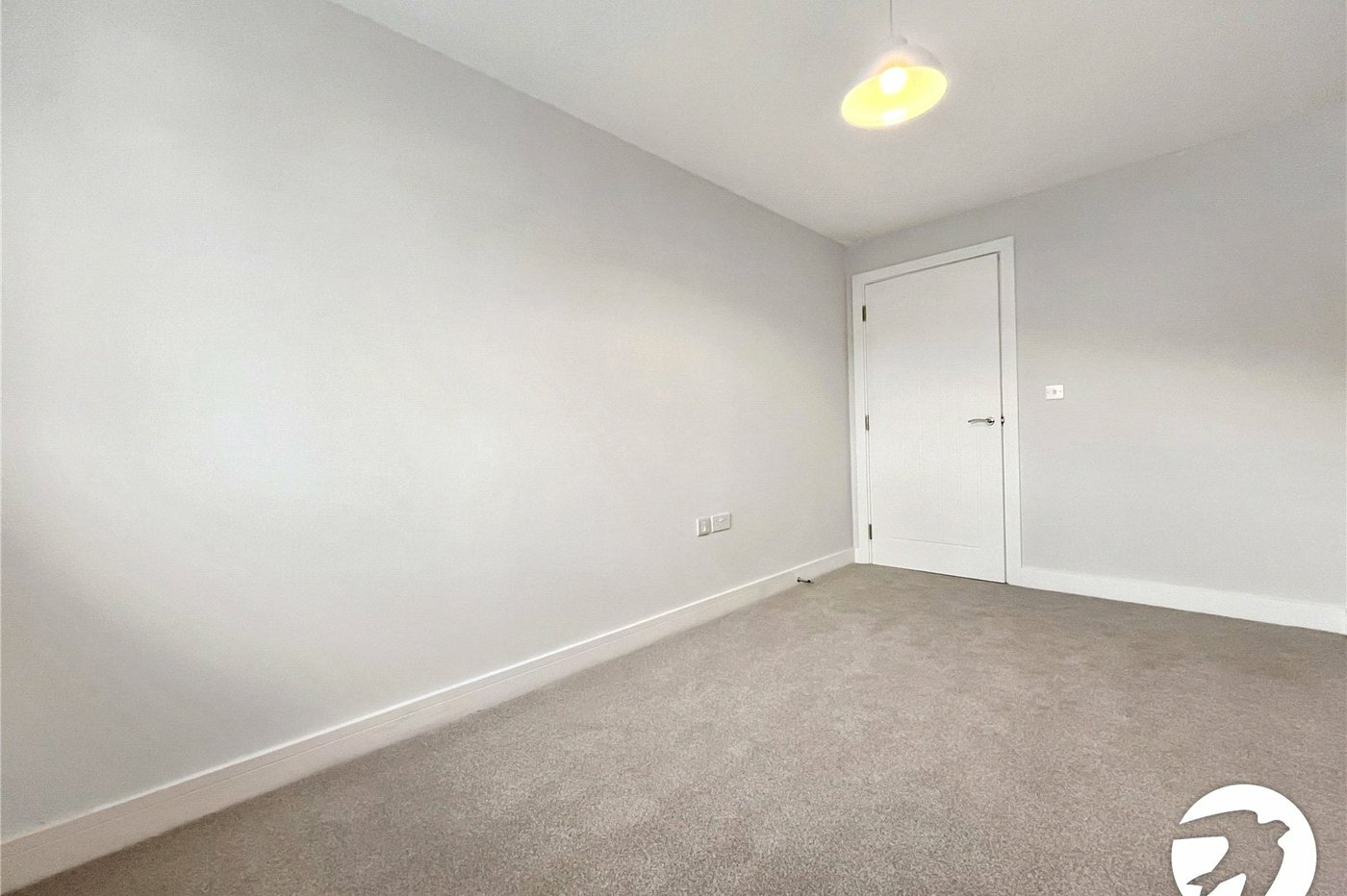 2 bedroom property to rent in Upnor | Robinson Michael & Jackson