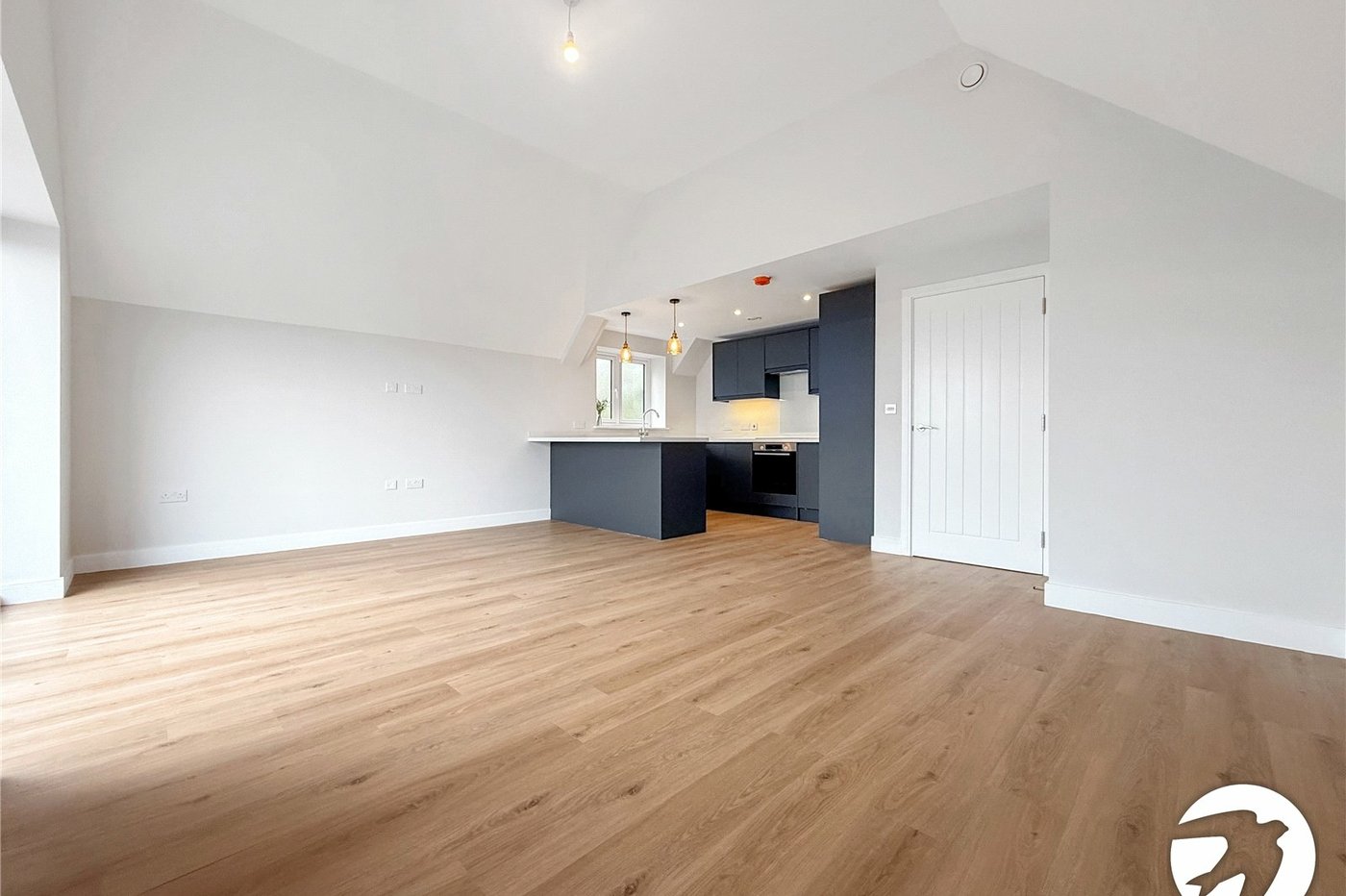 2 bedroom property to rent in Upnor | Robinson Michael & Jackson