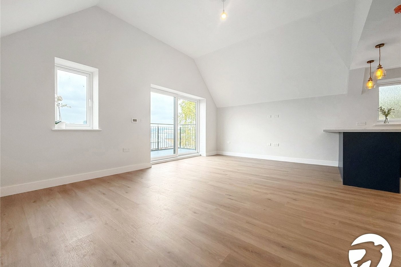 2 bedroom property to rent in Upnor | Robinson Michael & Jackson