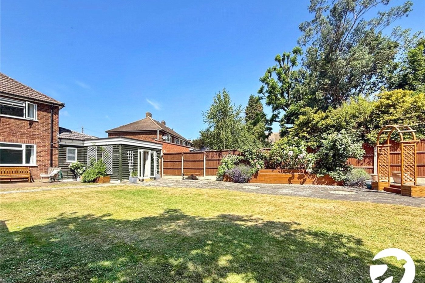 4 bedroom house to rent in Orpington | Robinson Jackson