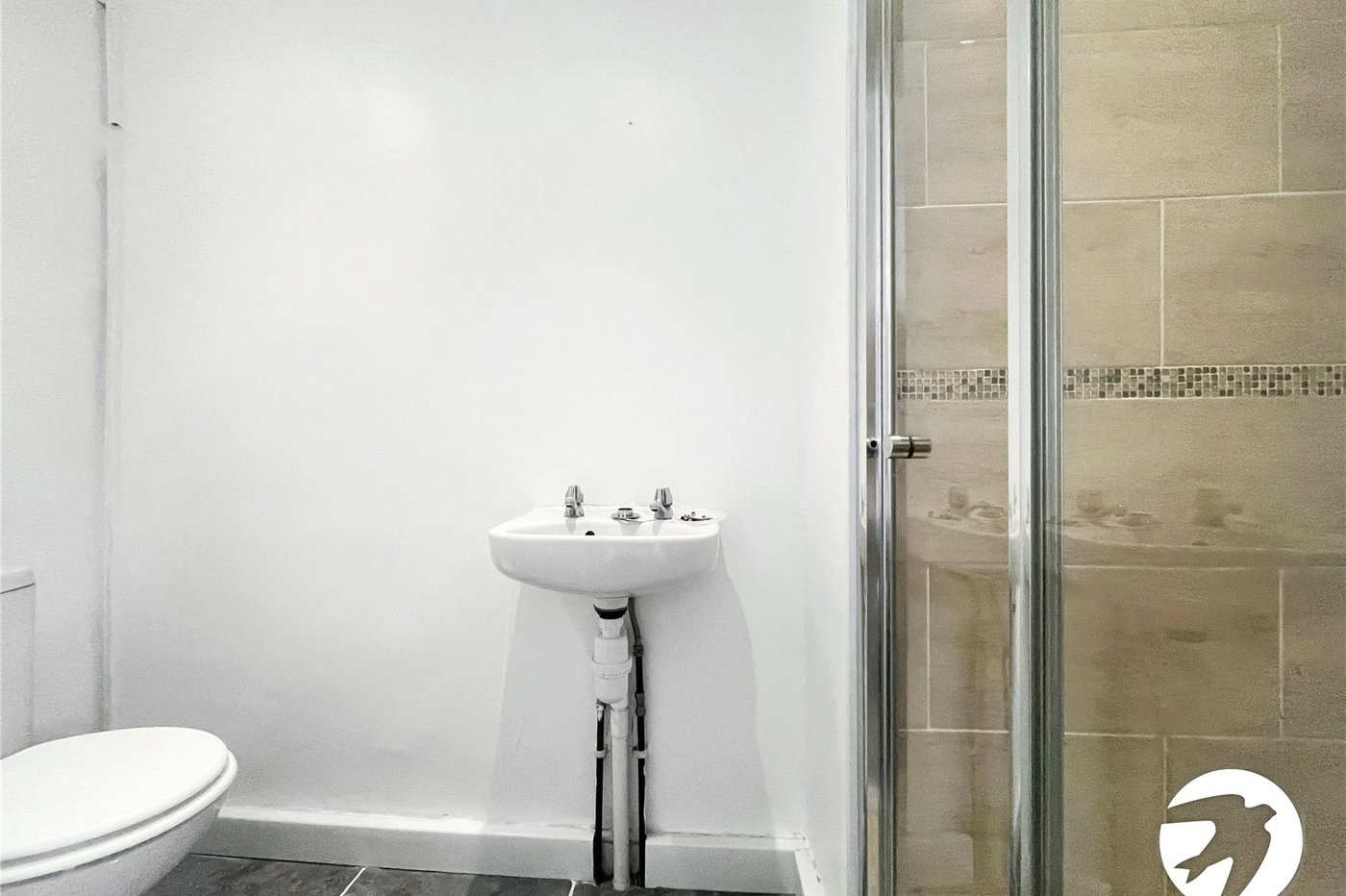 4 bedroom house to rent in Gillingham | Robinson Michael & Jackson