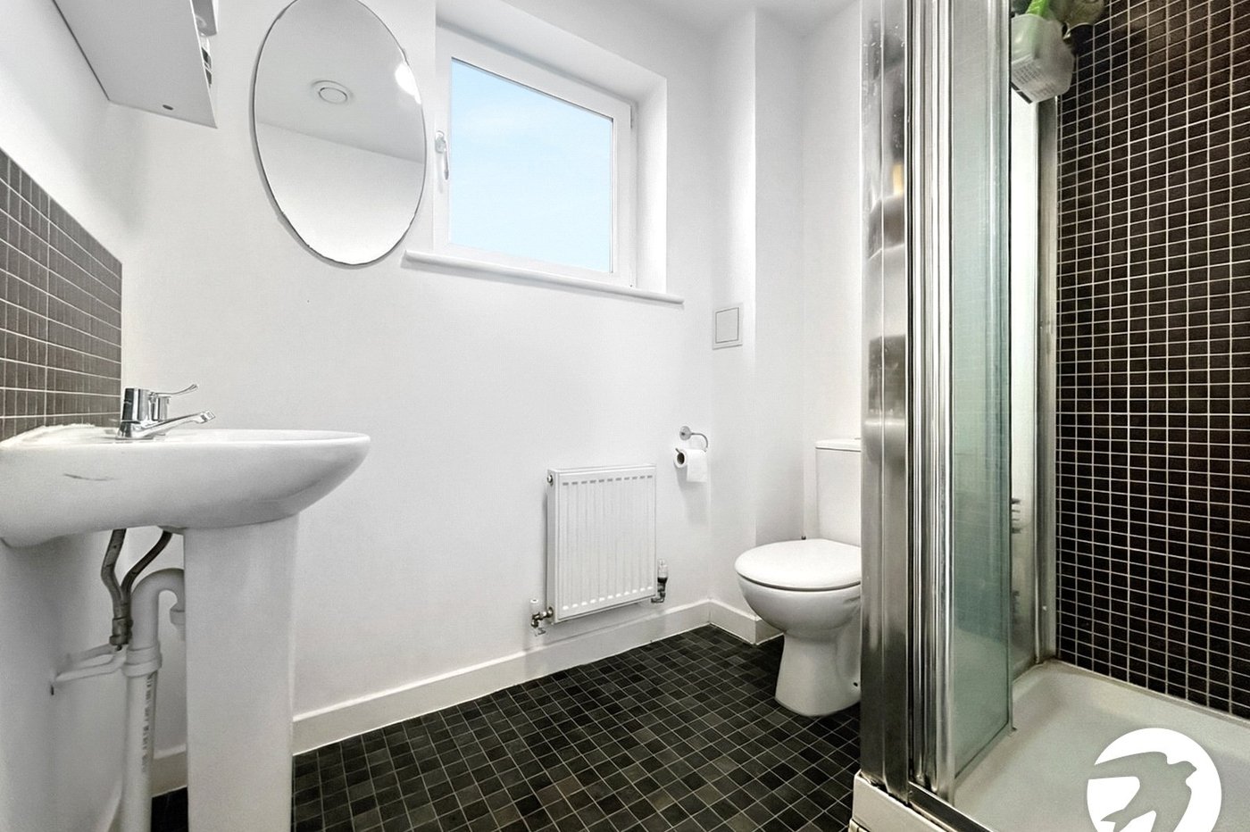 4 bedroom property to rent in Dartford | Robinson Jackson