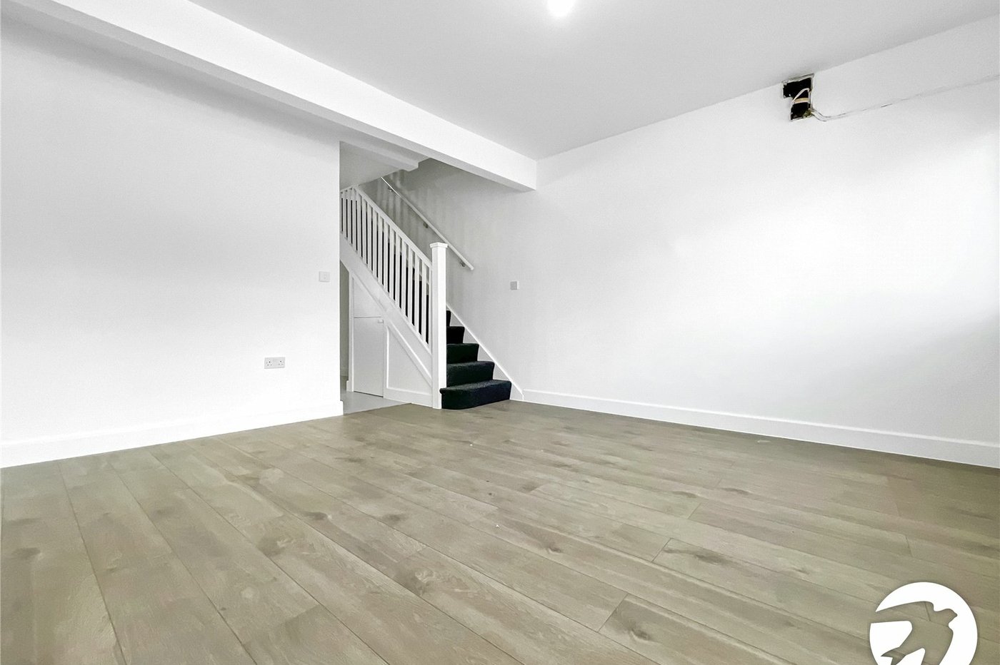 3 bedroom house to rent in Wainscott | Robinson Michael & Jackson