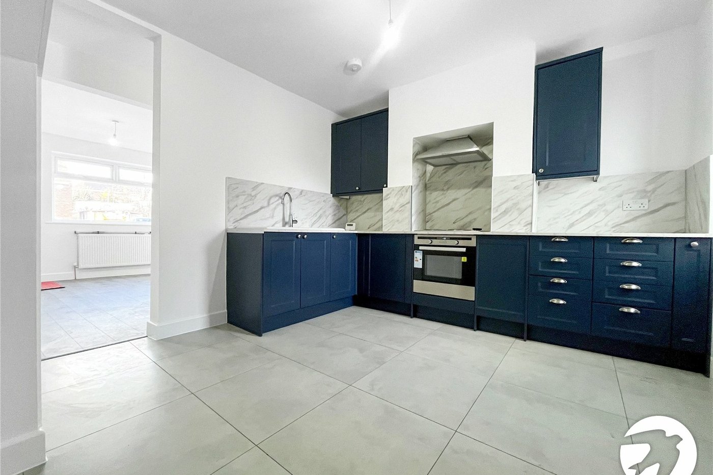 3 bedroom house to rent in Wainscott | Robinson Michael & Jackson