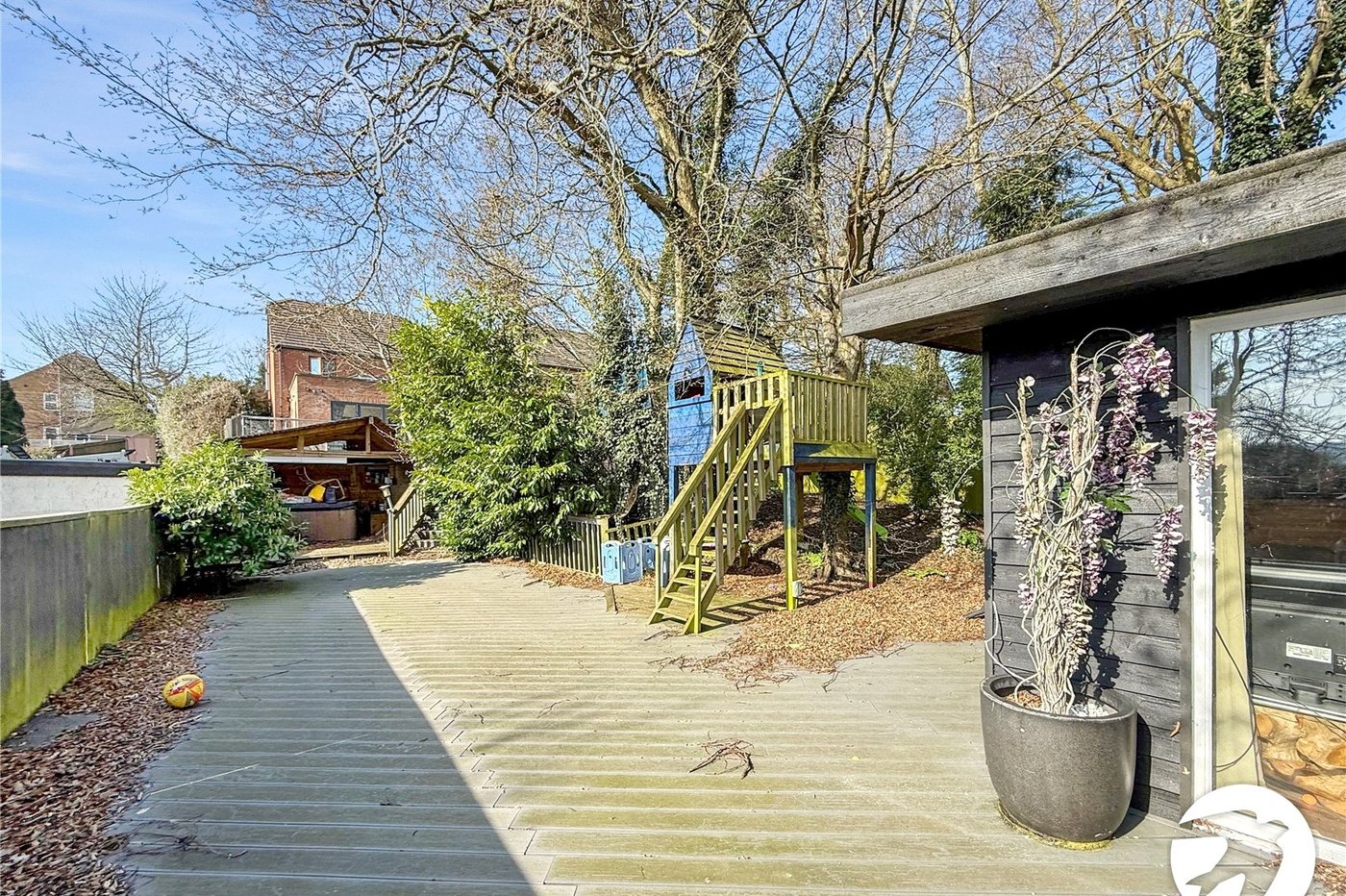 5 bedroom house to rent in Chatham | Robinson Michael & Jackson