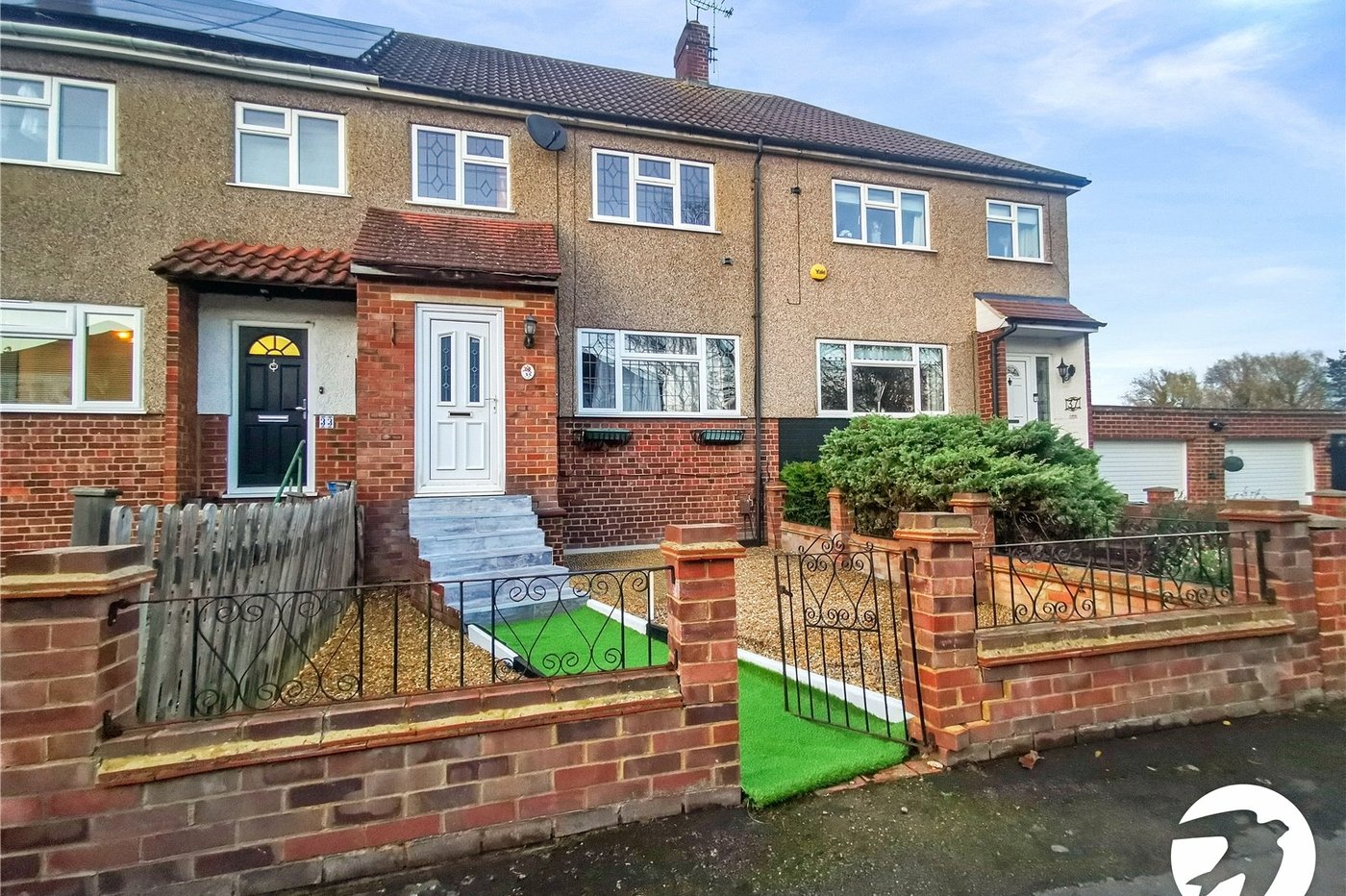 3 bedroom house to rent in Dartford | Robinson Jackson