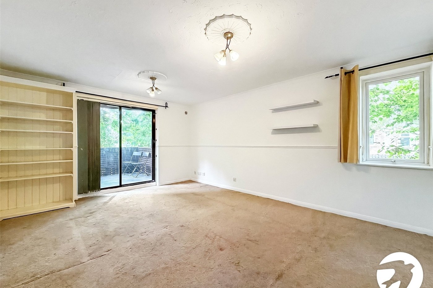 2 bedroom property to rent in Thamesmead | 