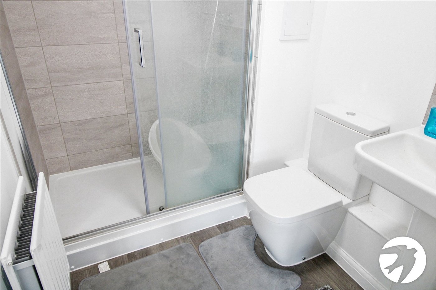 2 bedroom property to rent in Western Cross | Robinson Michael & Jackson