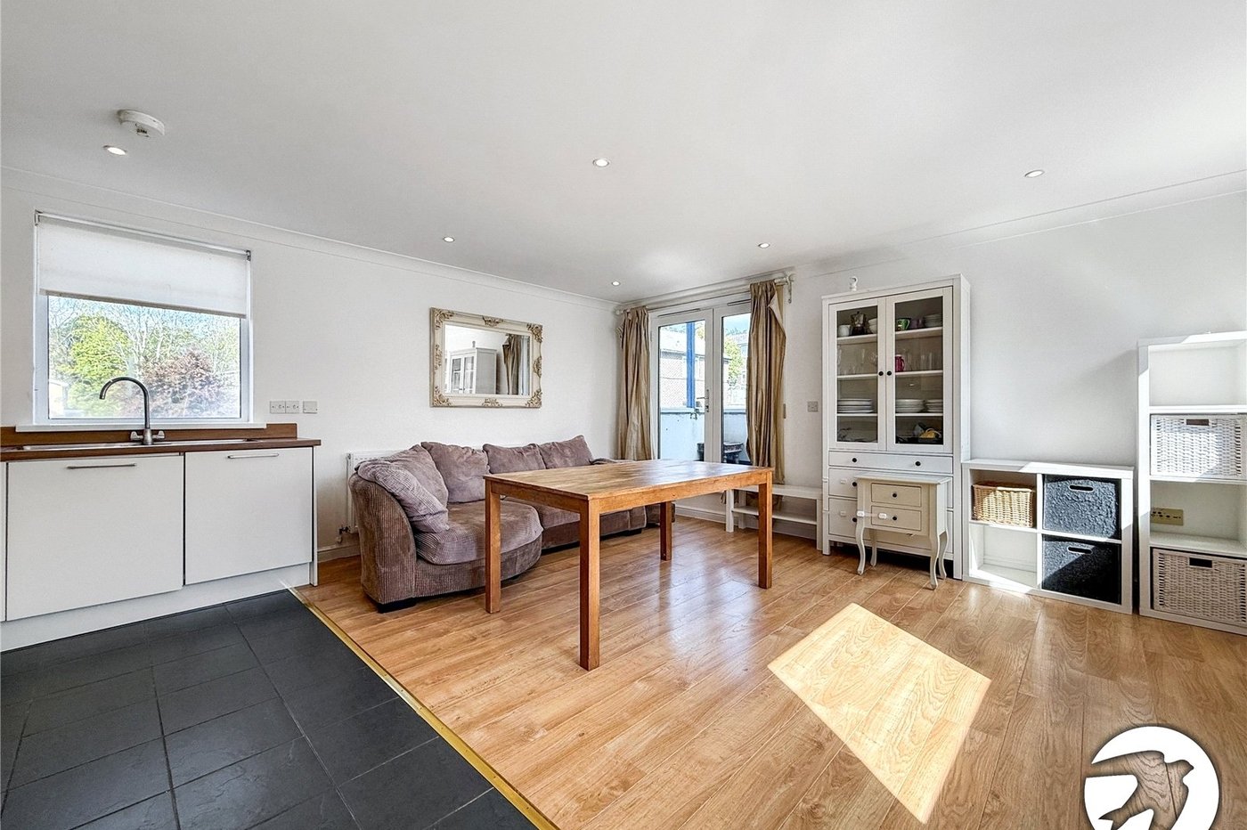 2 bedroom property to rent in Sydenham | Robinson Jackson