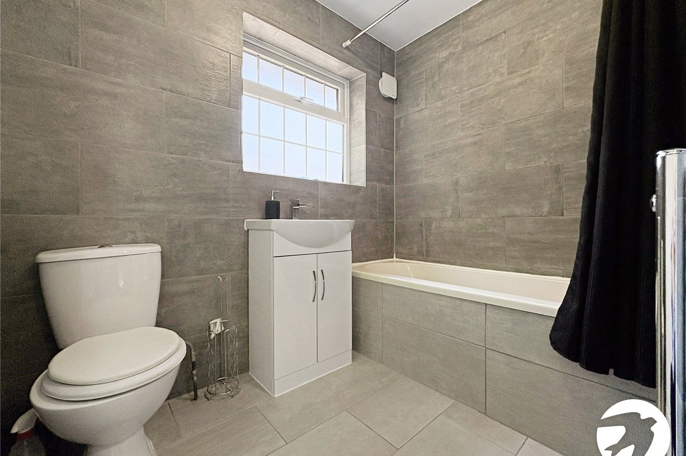 2 bedroom house to rent in Gillingham | Robinson Michael & Jackson