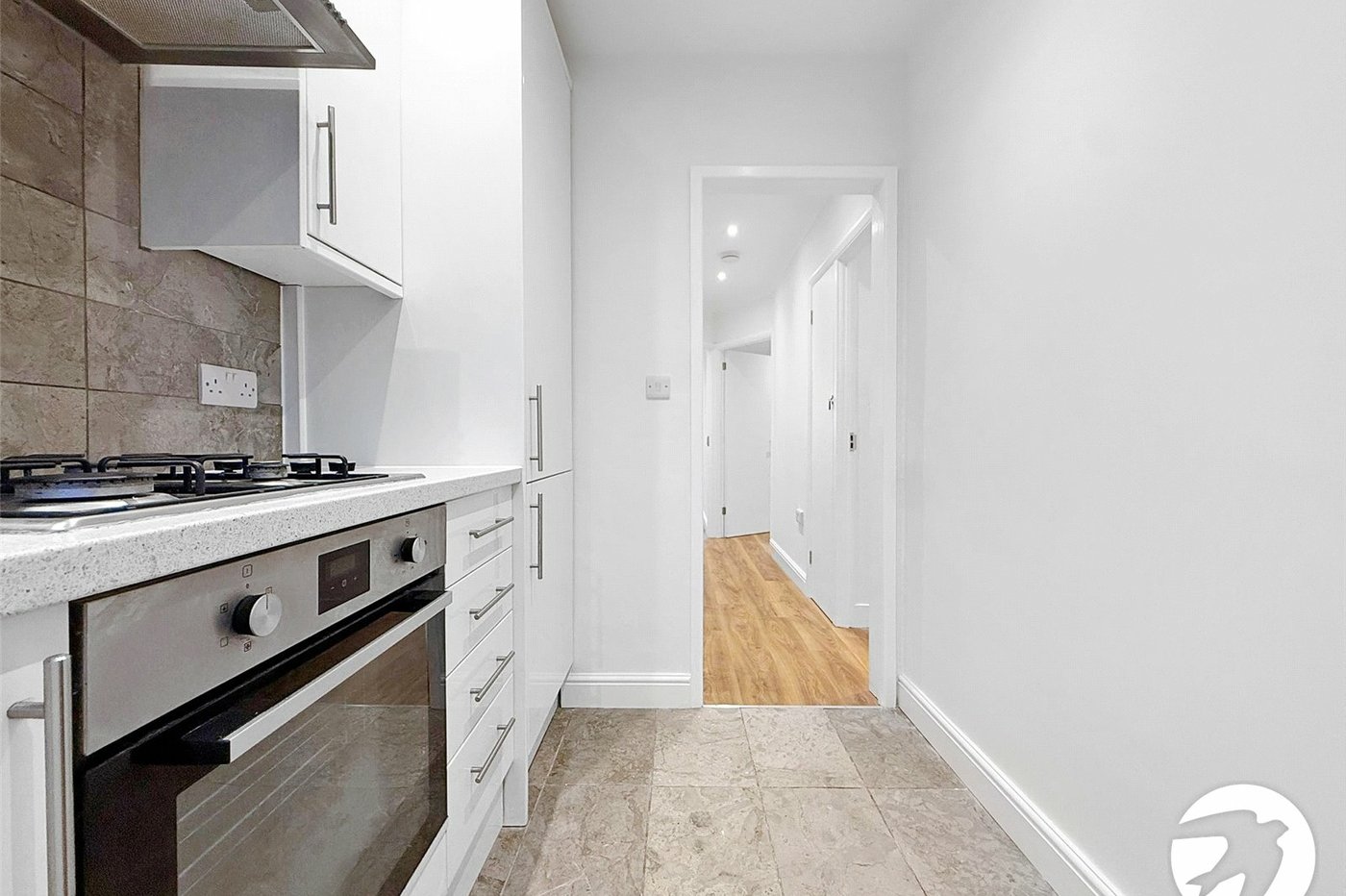 2 bedroom property to rent in London | Robinson Jackson