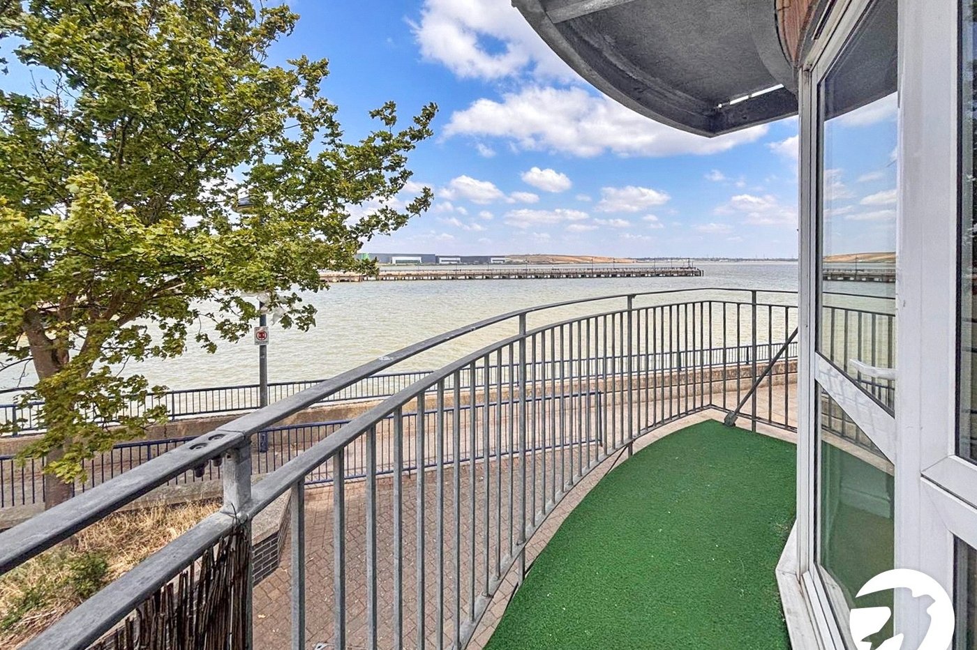 2 bedroom property to rent in Erith | Robinson Jackson