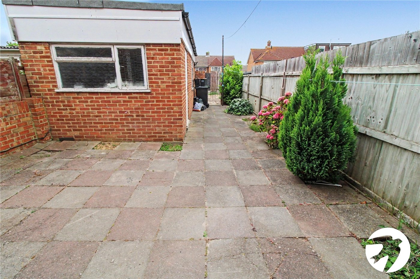 4 bedroom house to rent in Gravesend | Robinson Michael & Jackson