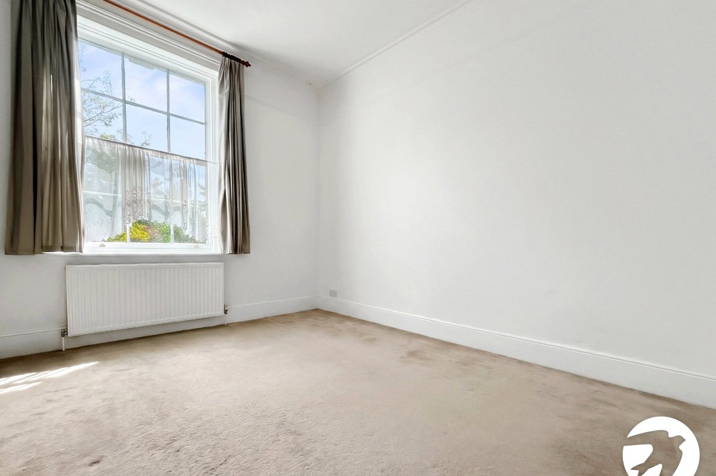 1 bedroom property to rent in Bell Road | Robinson Michael & Jackson