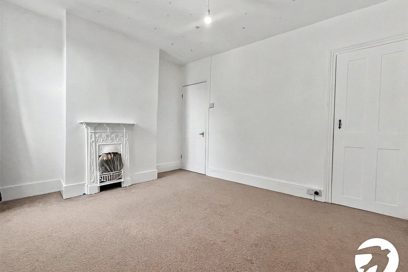 2 bedroom house to rent in Chatham | Robinson Michael & Jackson