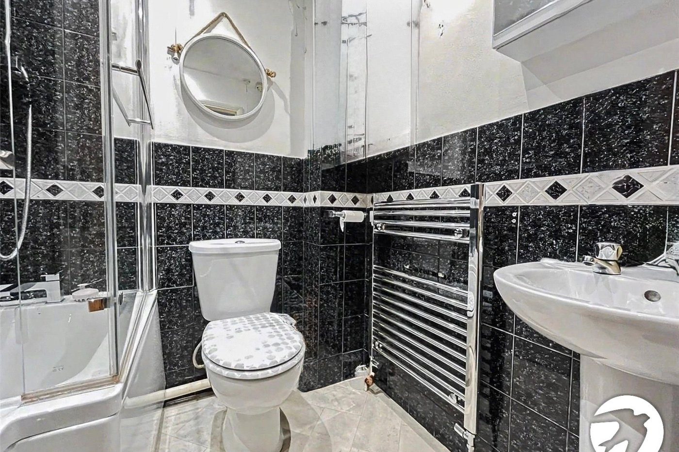 2 bedroom house to rent in Chatham | Robinson Michael & Jackson