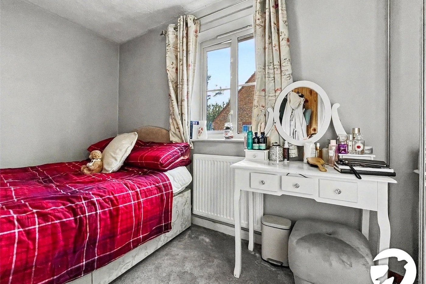 2 bedroom house to rent in Chatham | Robinson Michael & Jackson