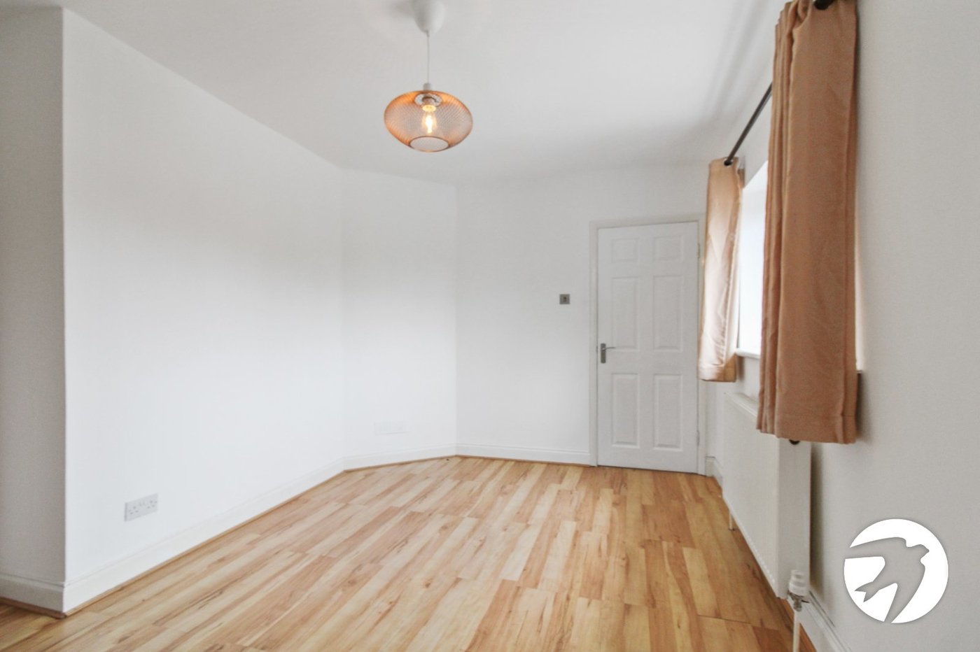 3 bedroom house to rent in London | Robinson Jackson