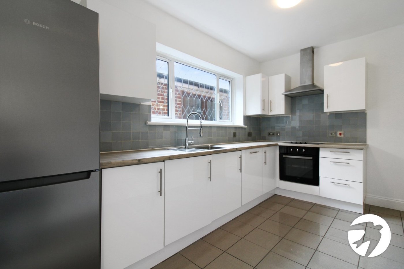3 bedroom house to rent in London | Robinson Jackson