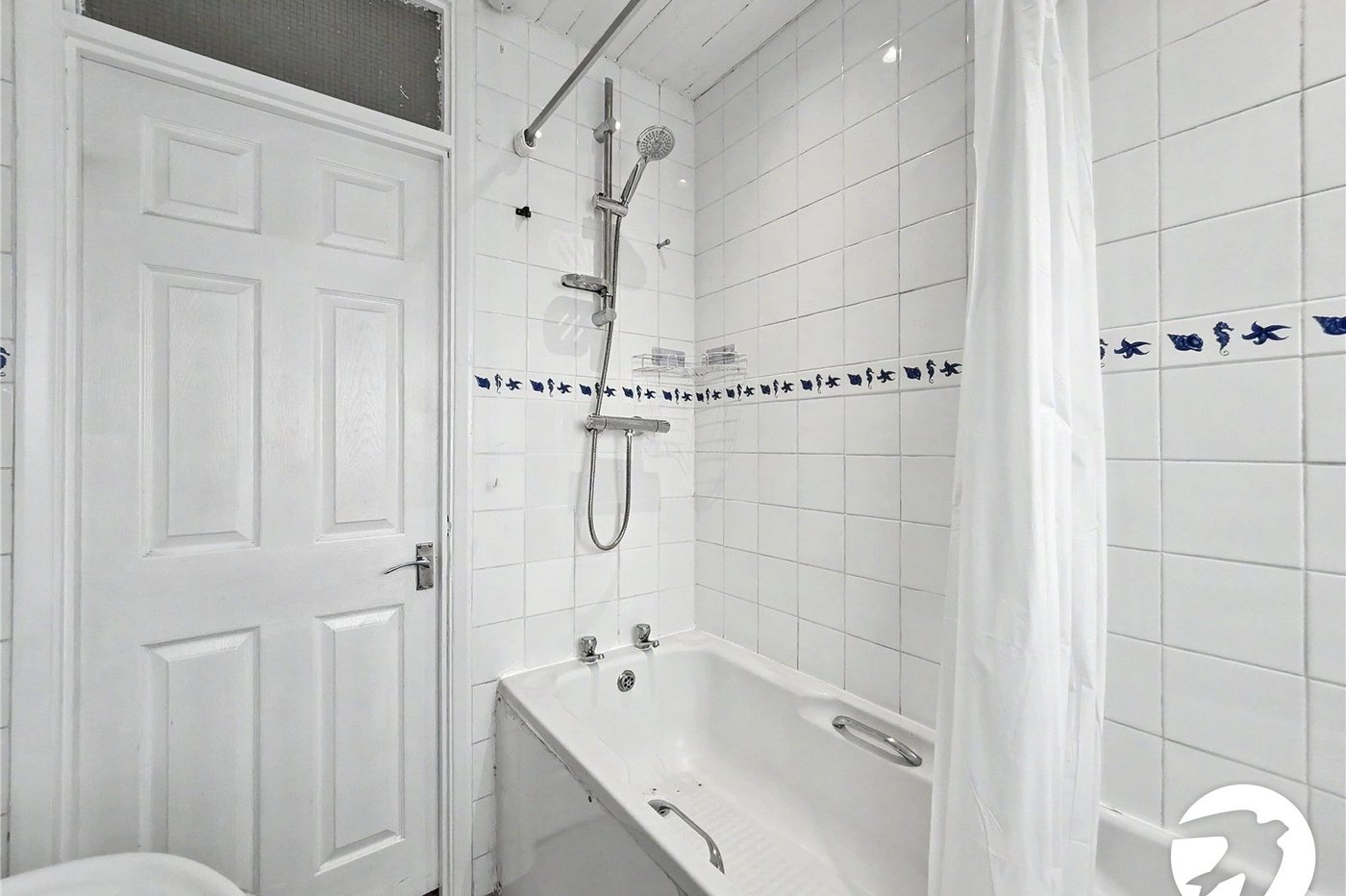 2 bedroom property to rent in London | Robinson Jackson