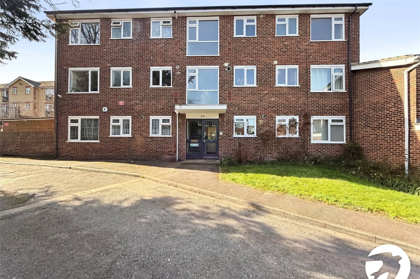 2 bedroom property to rent in London | Robinson Jackson