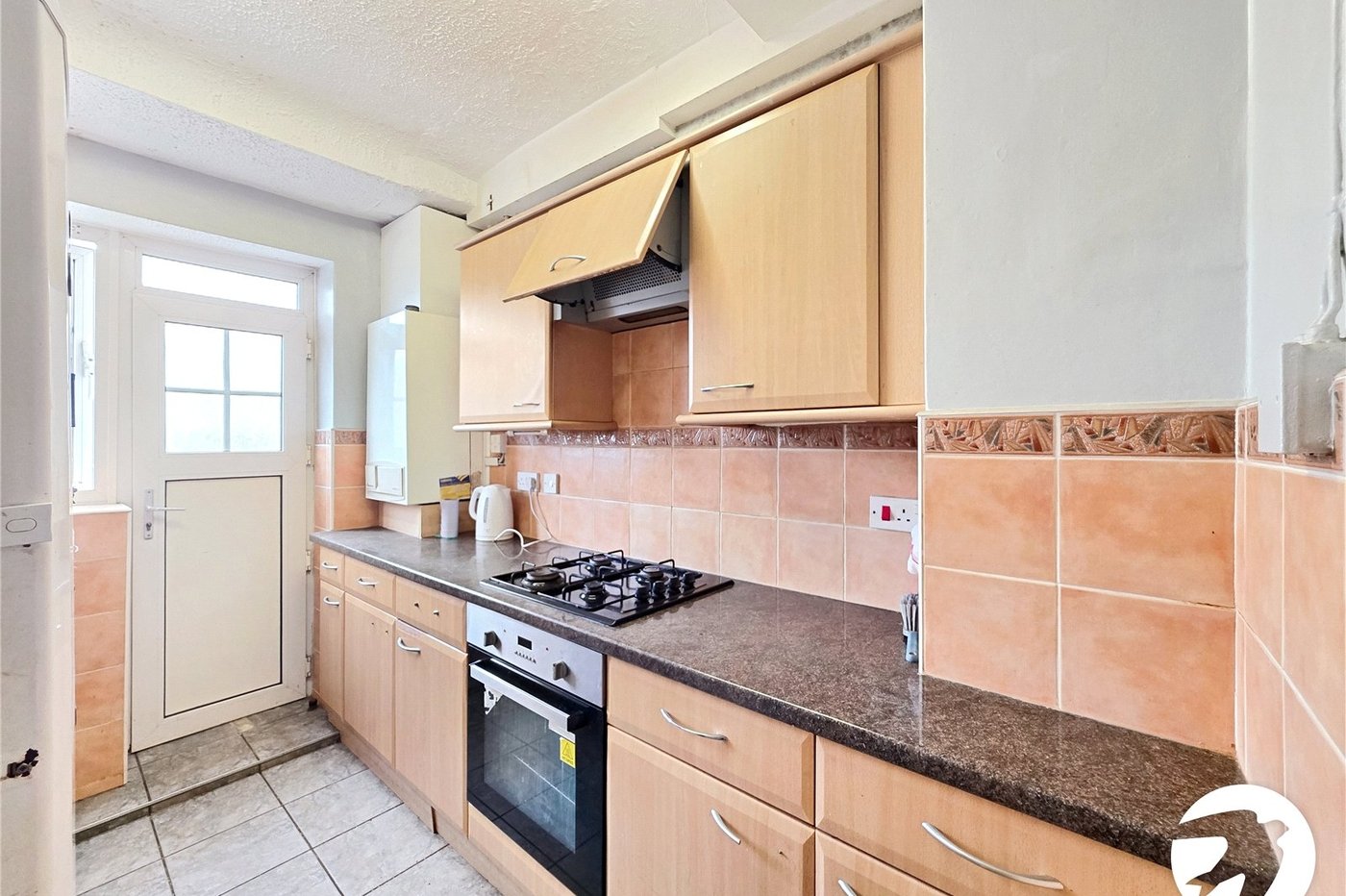 2 bedroom property to rent in London | Robinson Jackson
