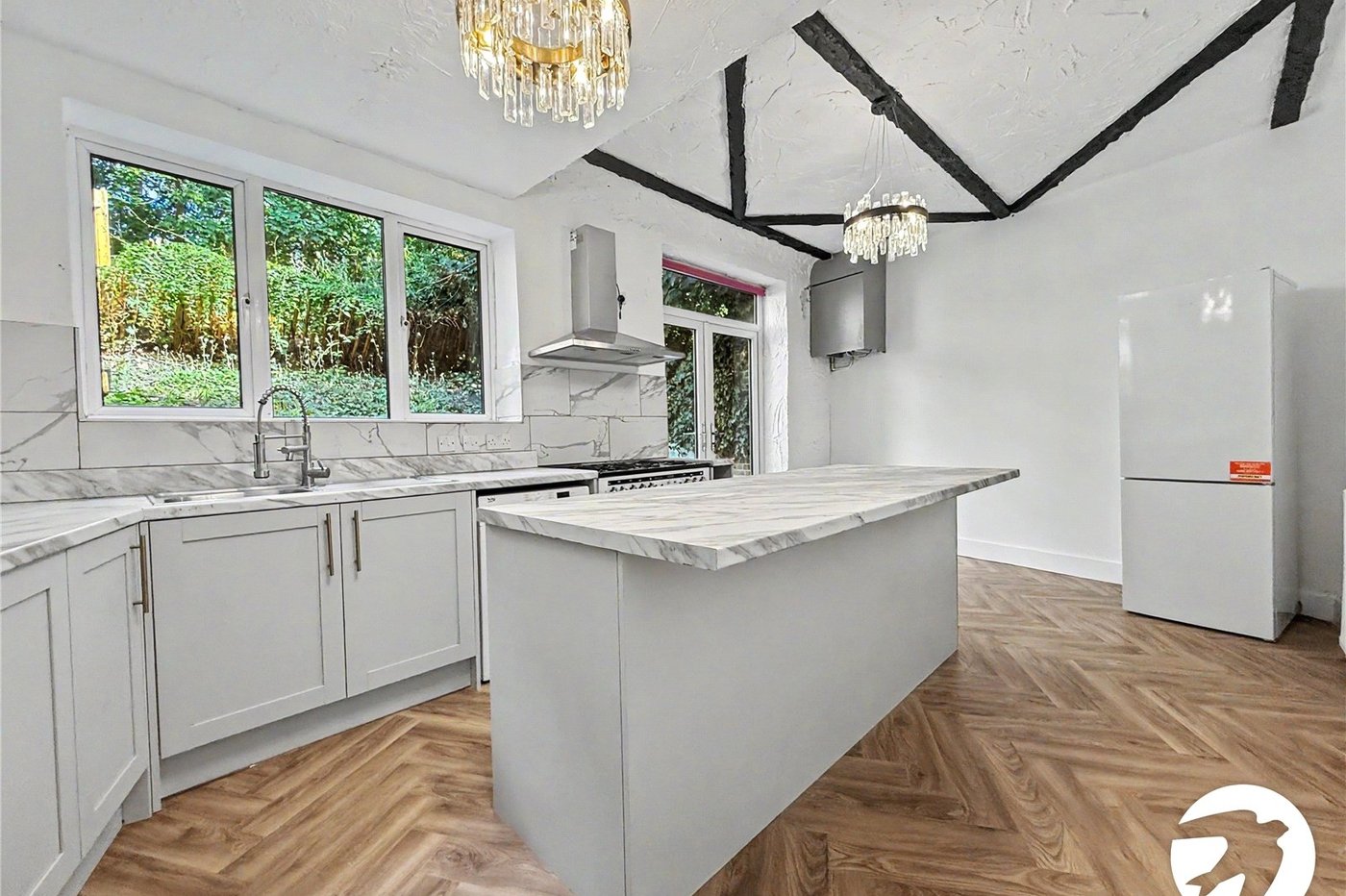 5 bedroom house to rent in London | Robinson Jackson