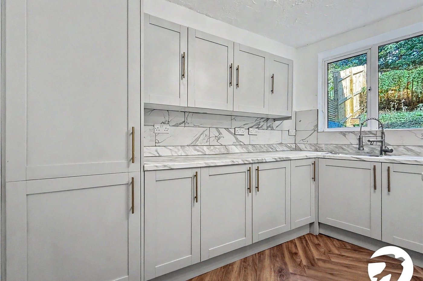 5 bedroom house to rent in London | Robinson Jackson