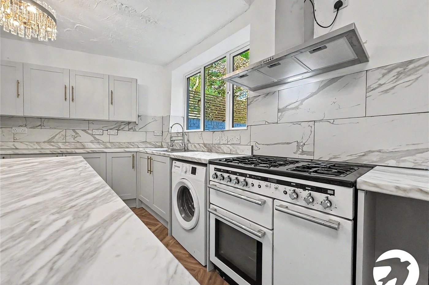 5 bedroom house to rent in London | Robinson Jackson